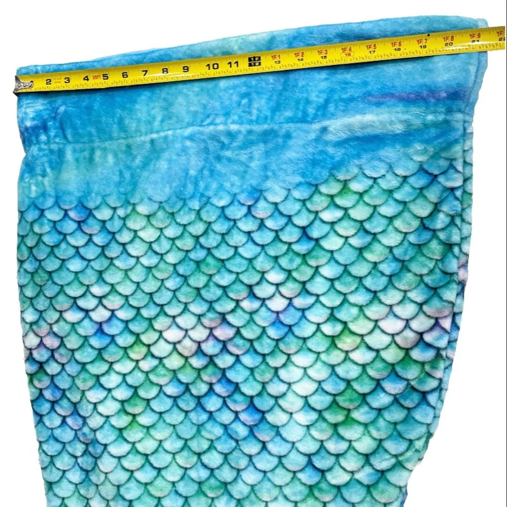 Comfy Tails Mermaid Tail Throw Blanket Plush Blue Green Kids - Picture 2 of 7